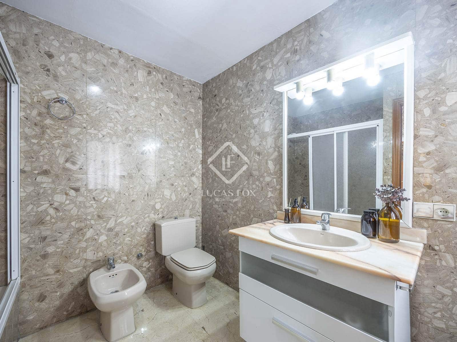 7 Zimmer Villa zu verkaufen in Catarroja mit Garage - 500.000 € (Ref: 9319945)