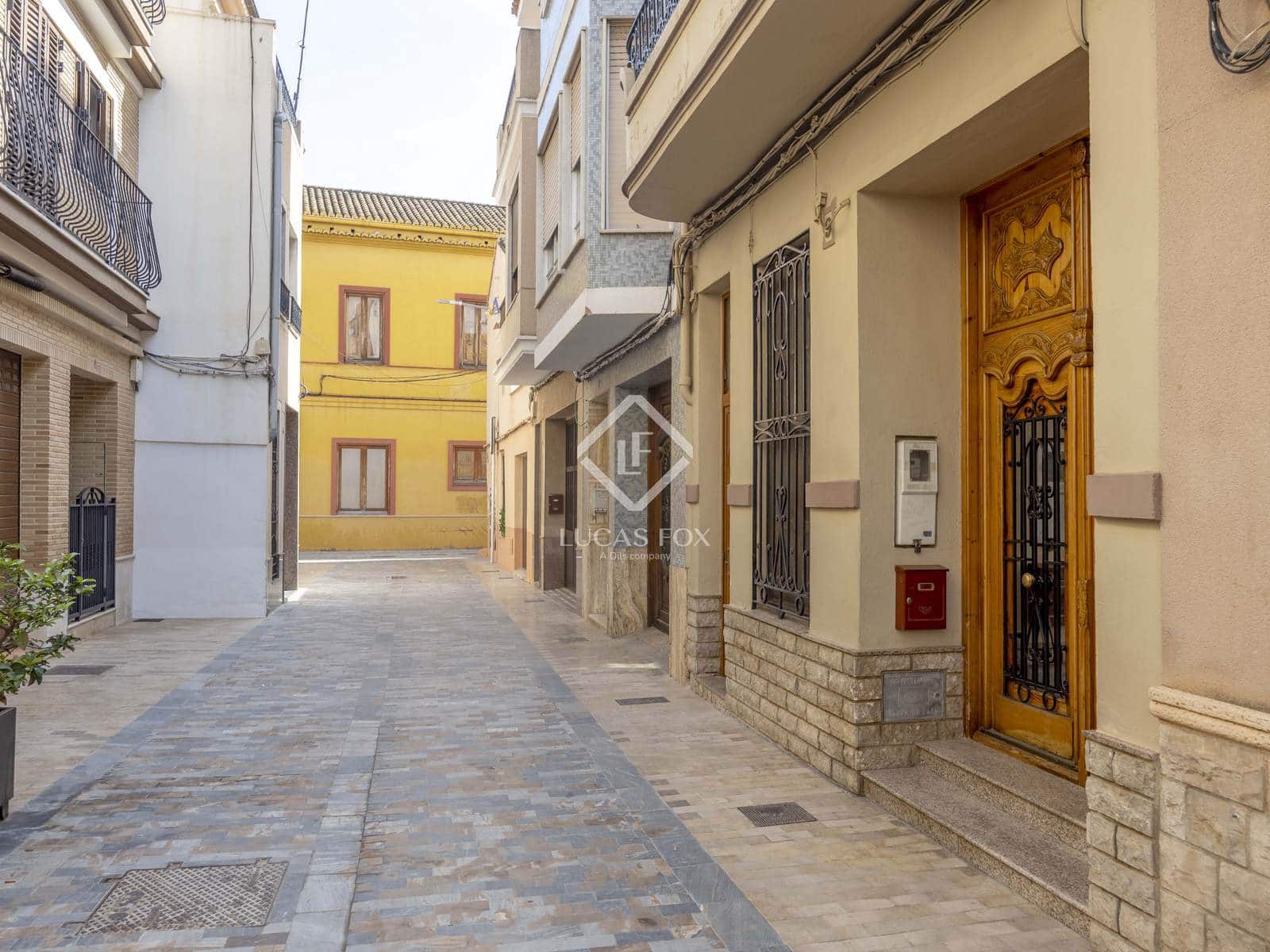 7 Zimmer Villa zu verkaufen in Catarroja mit Garage - 500.000 € (Ref: 9319945)