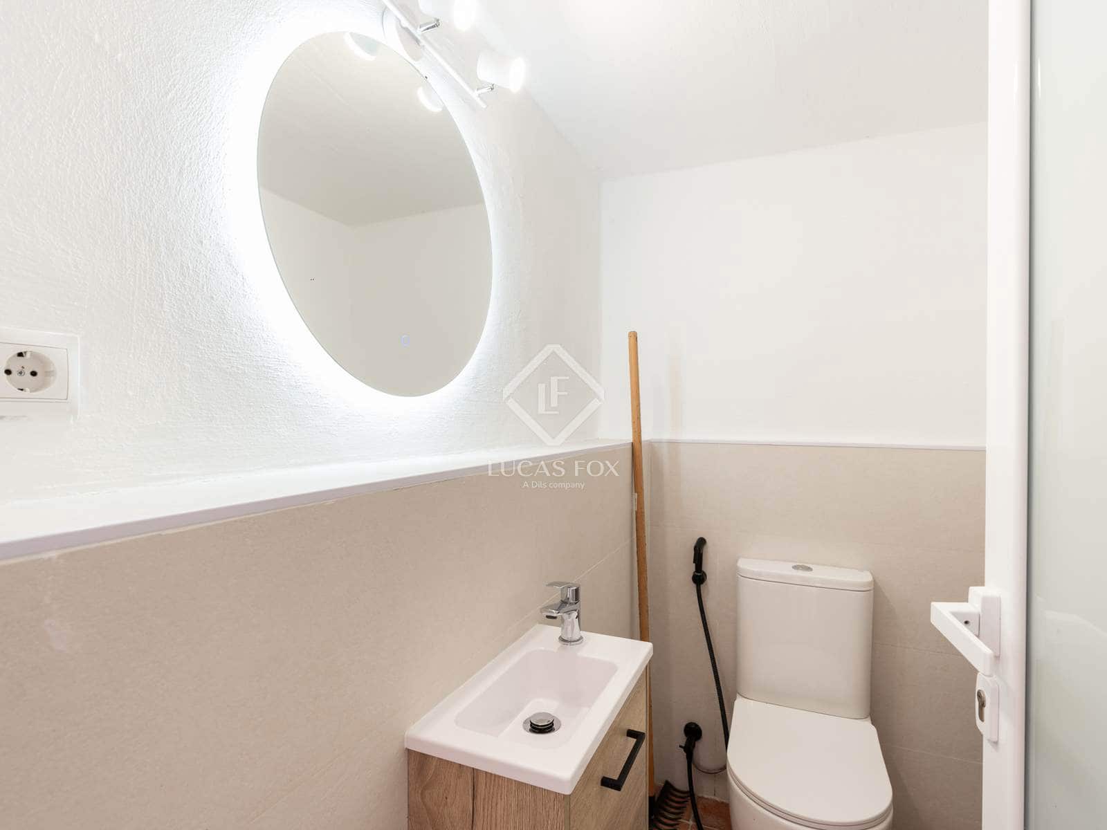 4 makuuhuone Huvila myytävänä paikassa Castelldefels mukana uima-altaan 
autotalli - 850 000 € (Ref: 9322305)