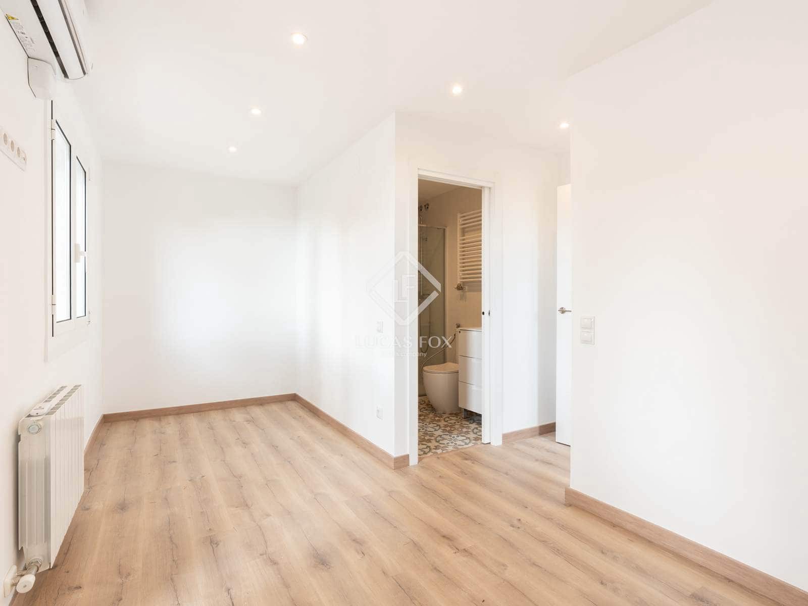 4 makuuhuone Huvila myytävänä paikassa Castelldefels mukana uima-altaan 
autotalli - 850 000 € (Ref: 9322305)