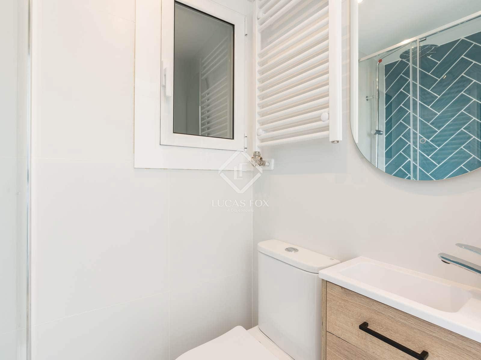 4 makuuhuone Huvila myytävänä paikassa Castelldefels mukana uima-altaan 
autotalli - 850 000 € (Ref: 9322305)