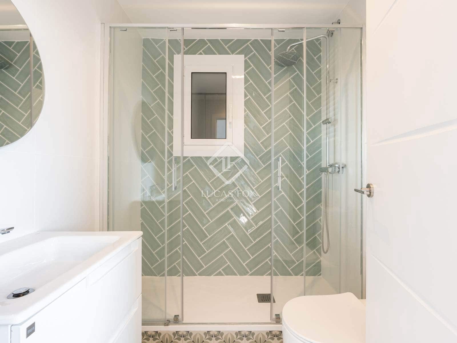 4 makuuhuone Huvila myytävänä paikassa Castelldefels mukana uima-altaan 
autotalli - 850 000 € (Ref: 9322305)