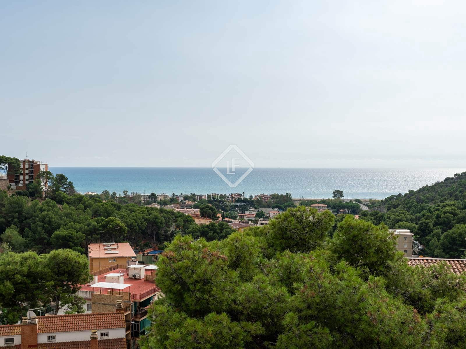 4 makuuhuone Huvila myytävänä paikassa Castelldefels mukana uima-altaan 
autotalli - 850 000 € (Ref: 9322305)