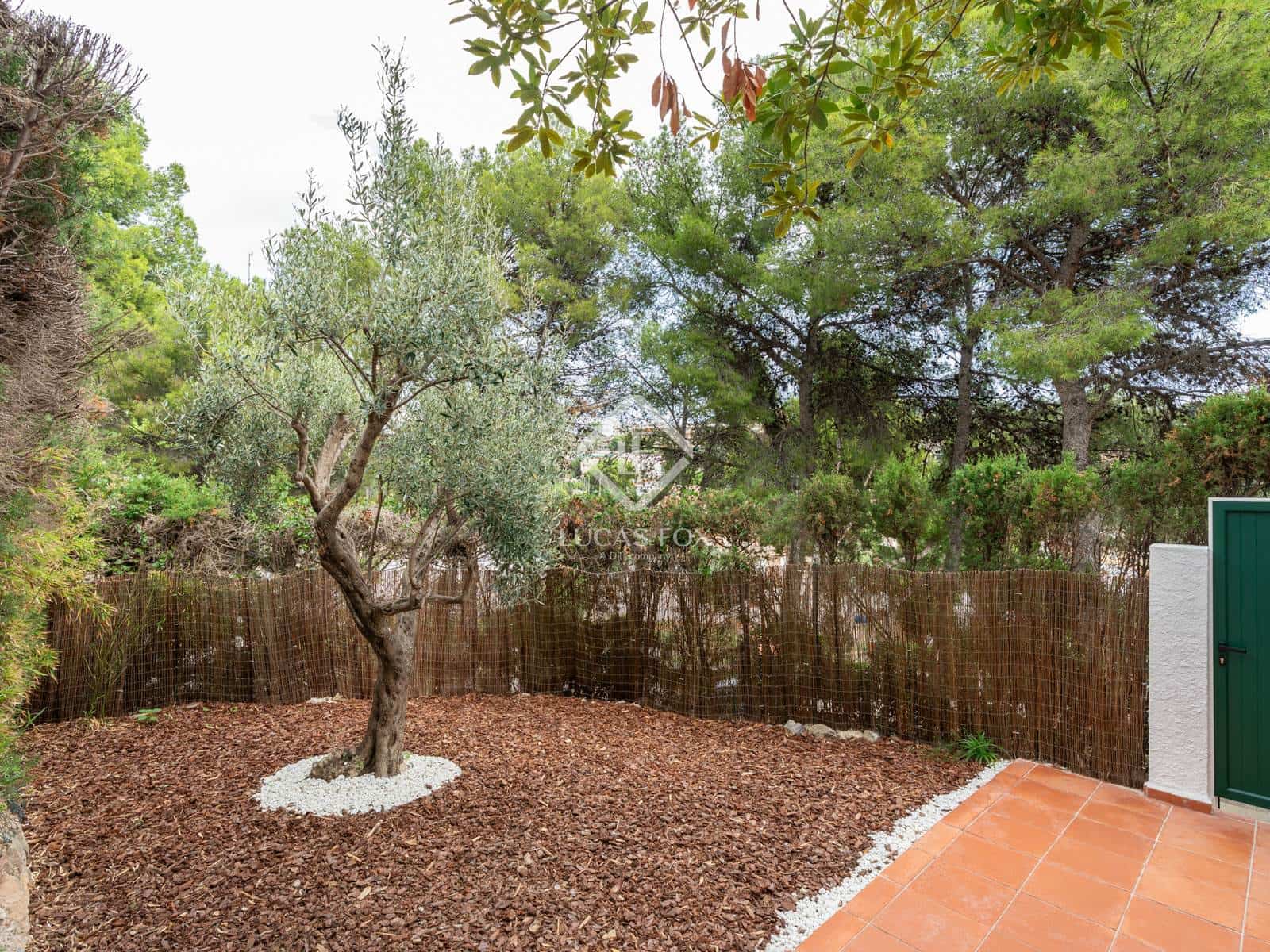 4 makuuhuone Huvila myytävänä paikassa Castelldefels mukana uima-altaan 
autotalli - 850 000 € (Ref: 9322305)