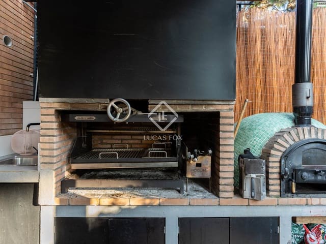 3 soverom Villa til salgs i Gavà med svømmebasseng garasje - € 1 150 000 (Ref: 9322306)