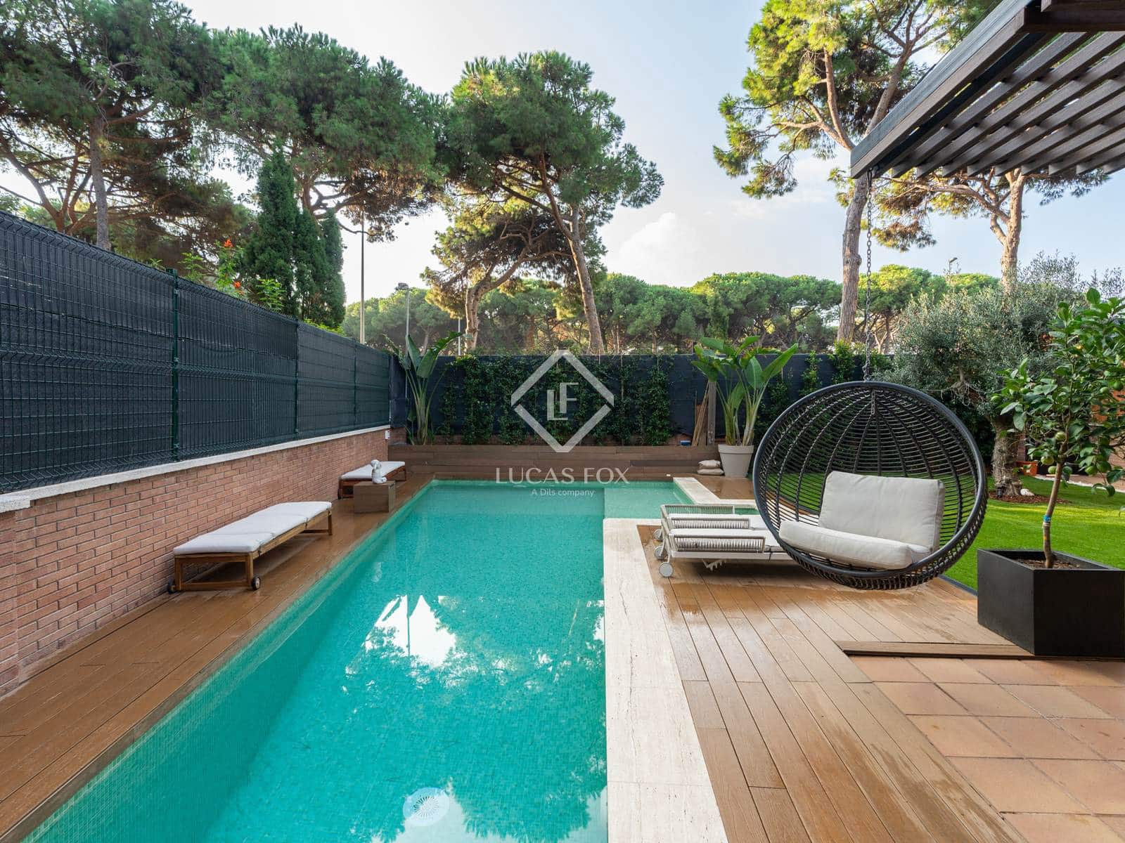 3 bedroom Villa for sale in Gava with pool garage - € 1,150,000 (Ref: 9322306)