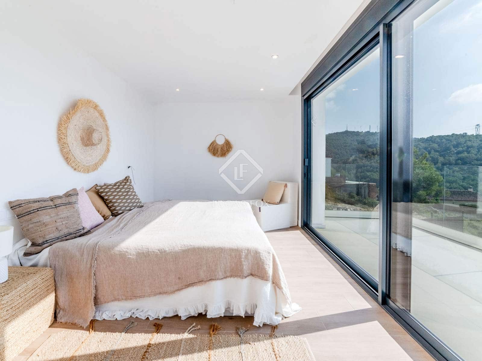 4 bedroom Villa for sale in Canyelles with pool garage - € 599,000 (Ref: 9322335)