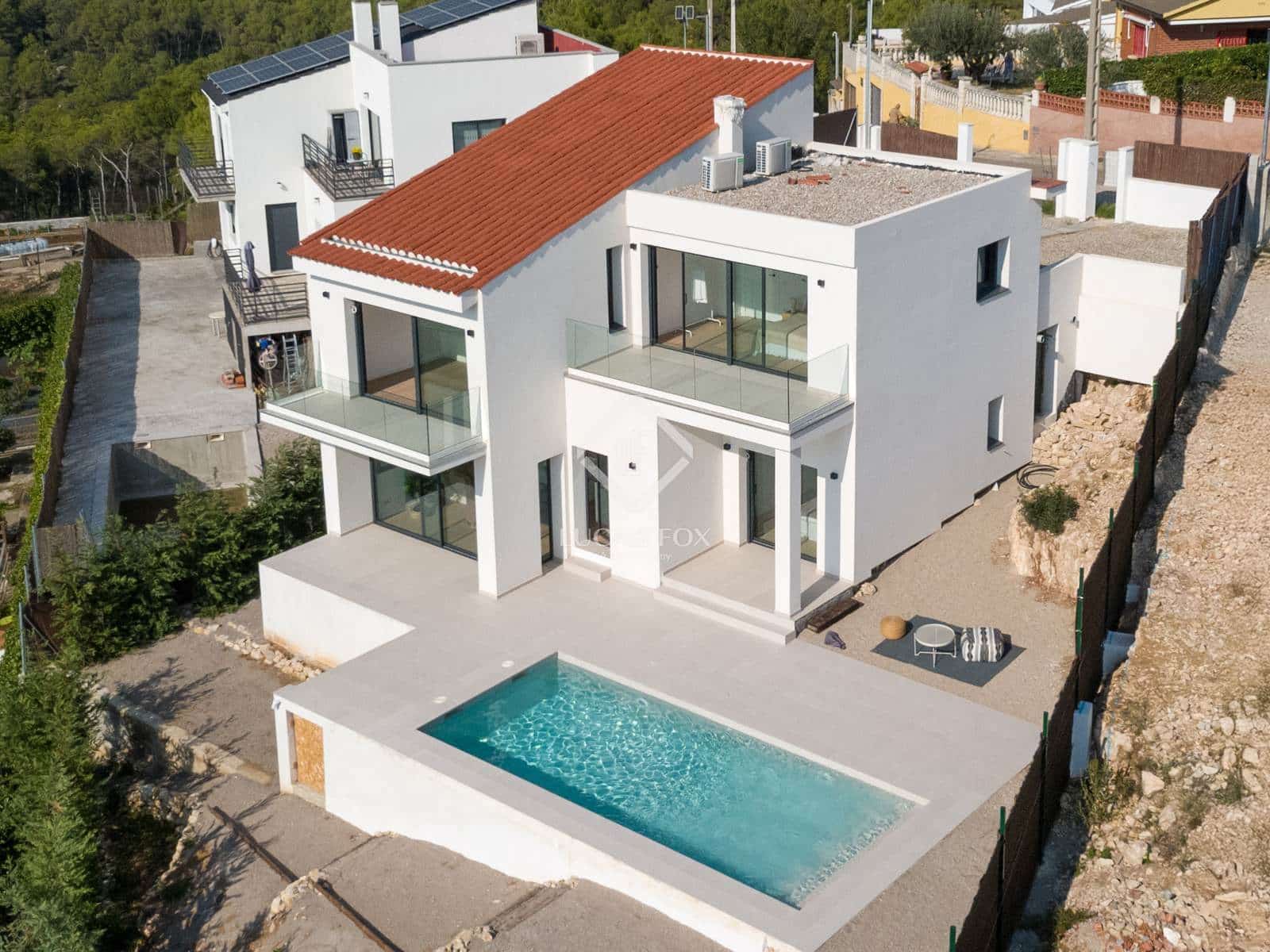 4 bedroom Villa for sale in Canyelles with pool garage - € 599,000 (Ref: 9322335)