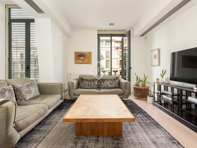 Appartement de 3 chambres à louer à Barcelone ville - 4 500 € (Ref: 9325444)