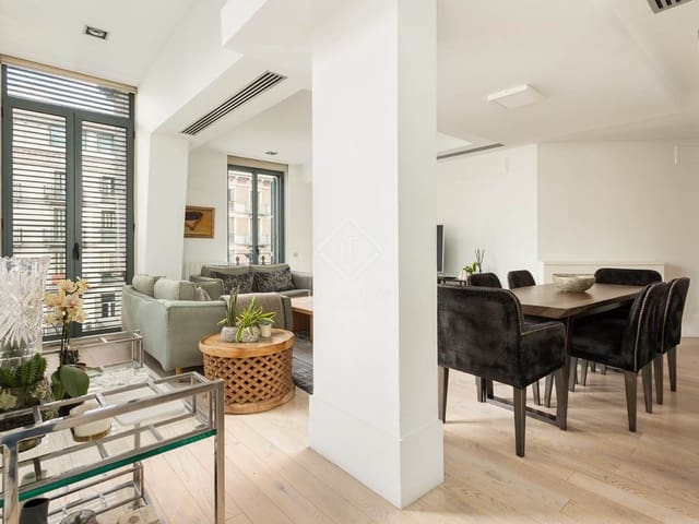 Appartement de 3 chambres à louer à Barcelone ville - 4 500 € (Ref: 9325444)