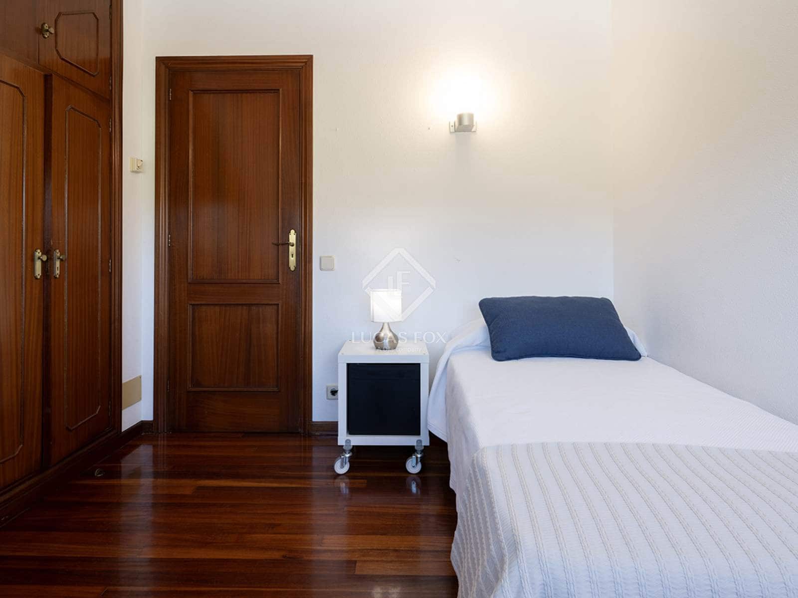 7 soverom Villa til salgs i Nigran med svømmebasseng garasje - € 950 000 (Ref: 9325447)