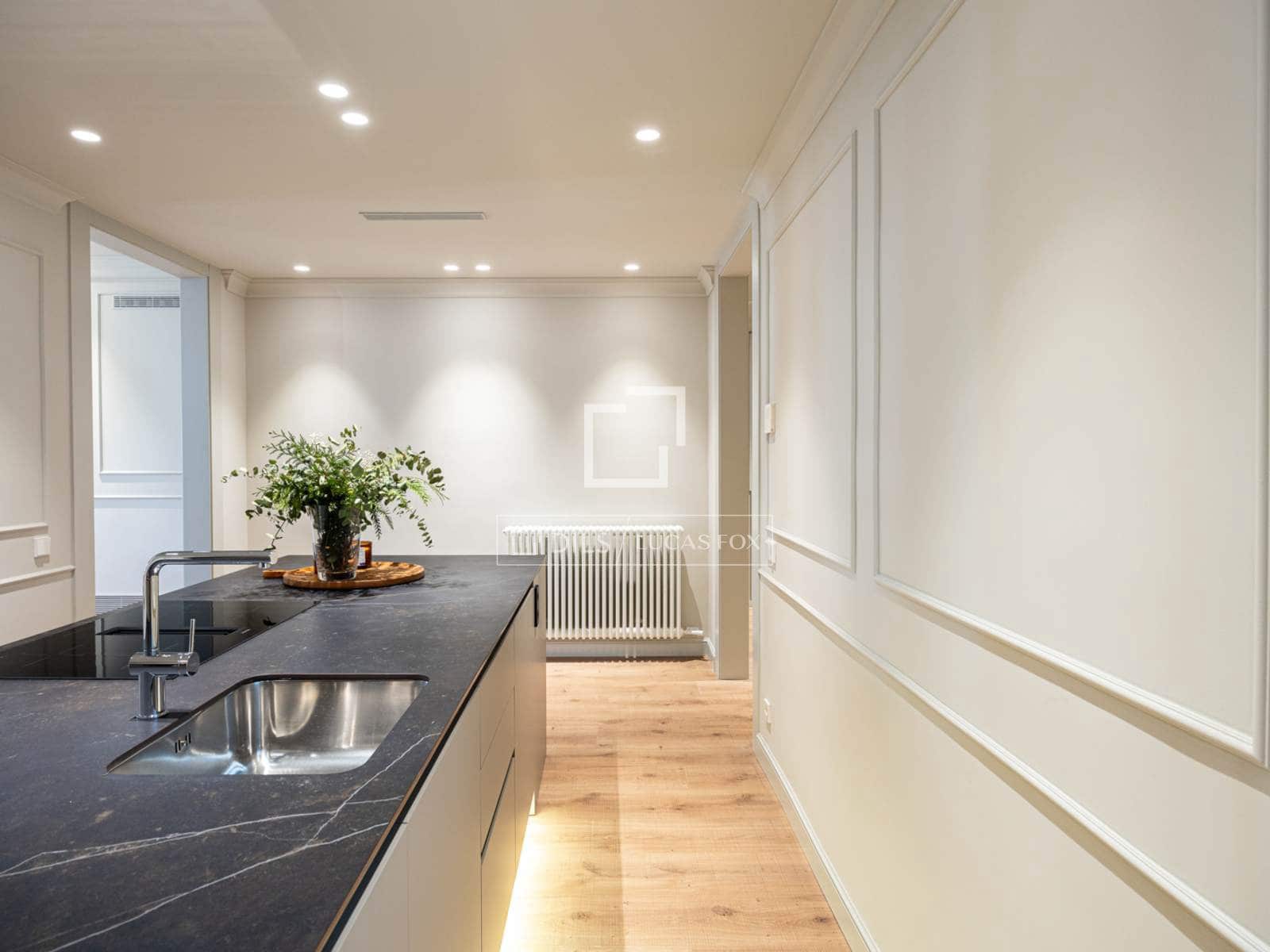 Apartamento de 4 habitaciones en Barcelona ciudad en venta - 1.790.000 € (Ref: 9325615)