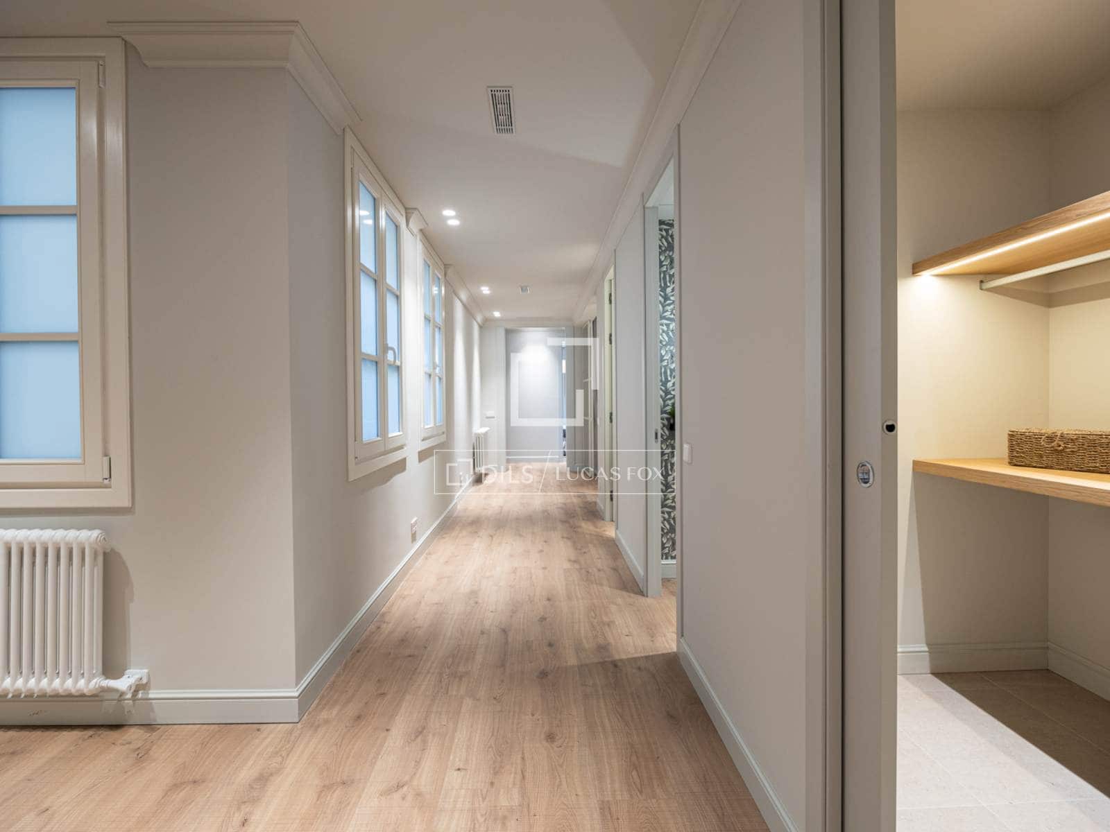 Apartamento de 4 habitaciones en Barcelona ciudad en venta - 1.790.000 € (Ref: 9325615)