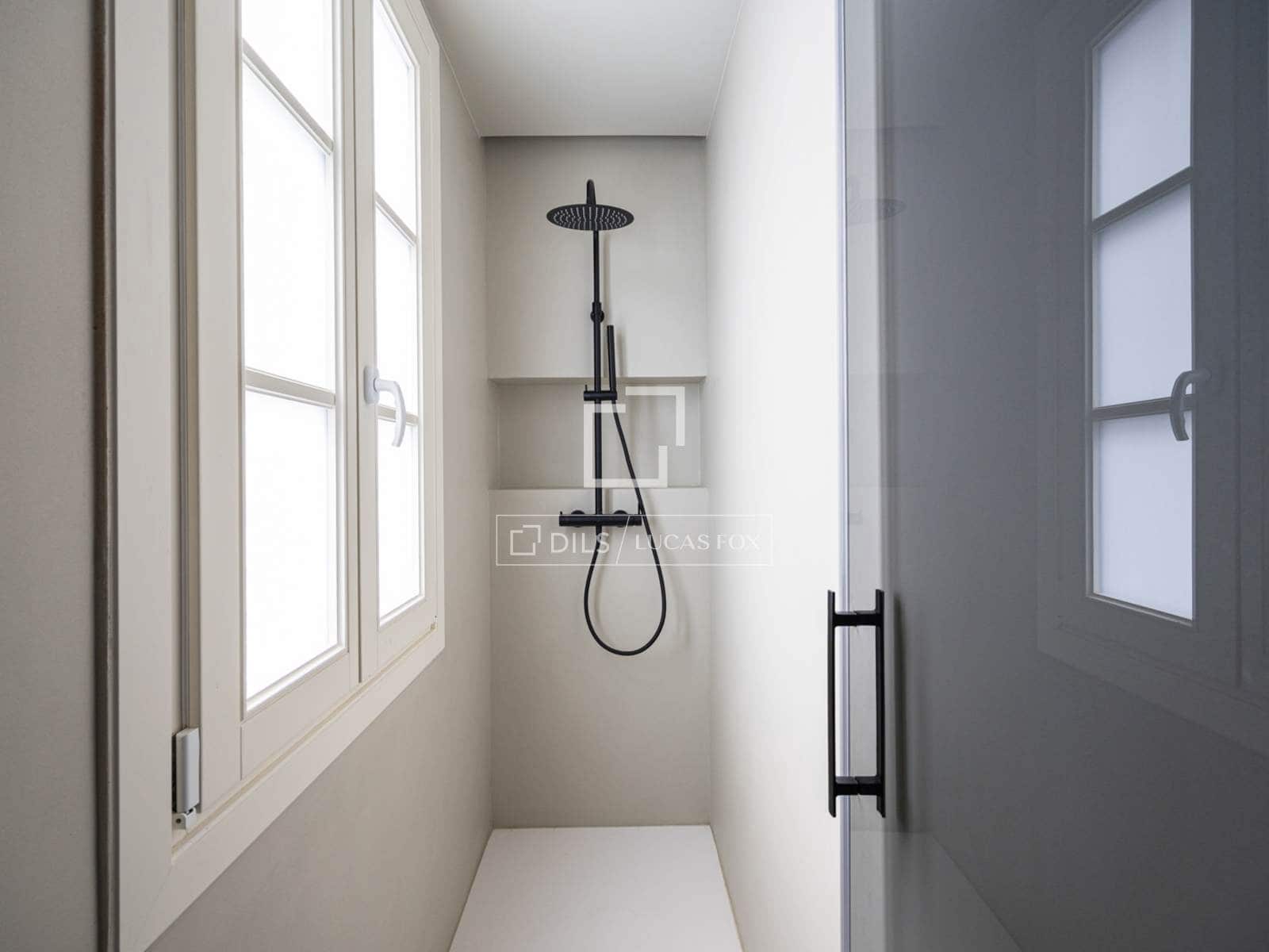 Apartamento de 4 habitaciones en Barcelona ciudad en venta - 1.790.000 € (Ref: 9325615)