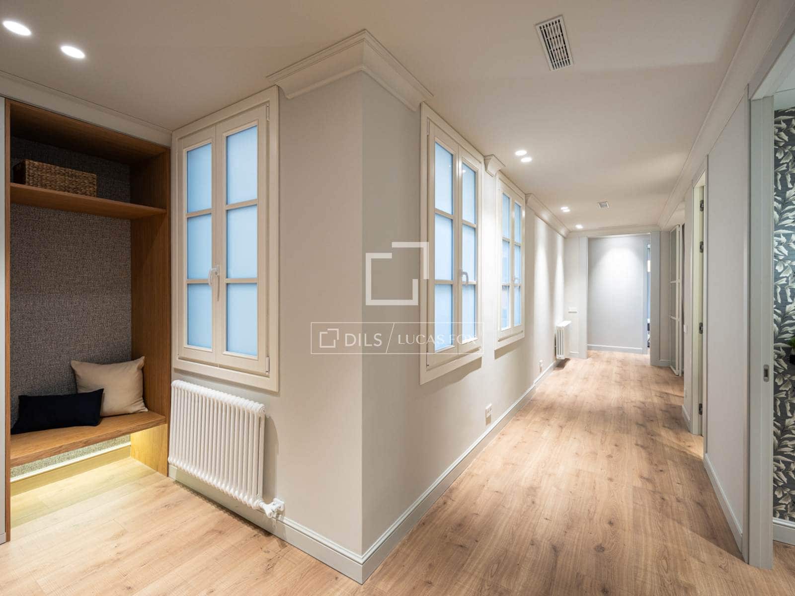Apartamento de 4 habitaciones en Barcelona ciudad en venta - 1.790.000 € (Ref: 9325615)