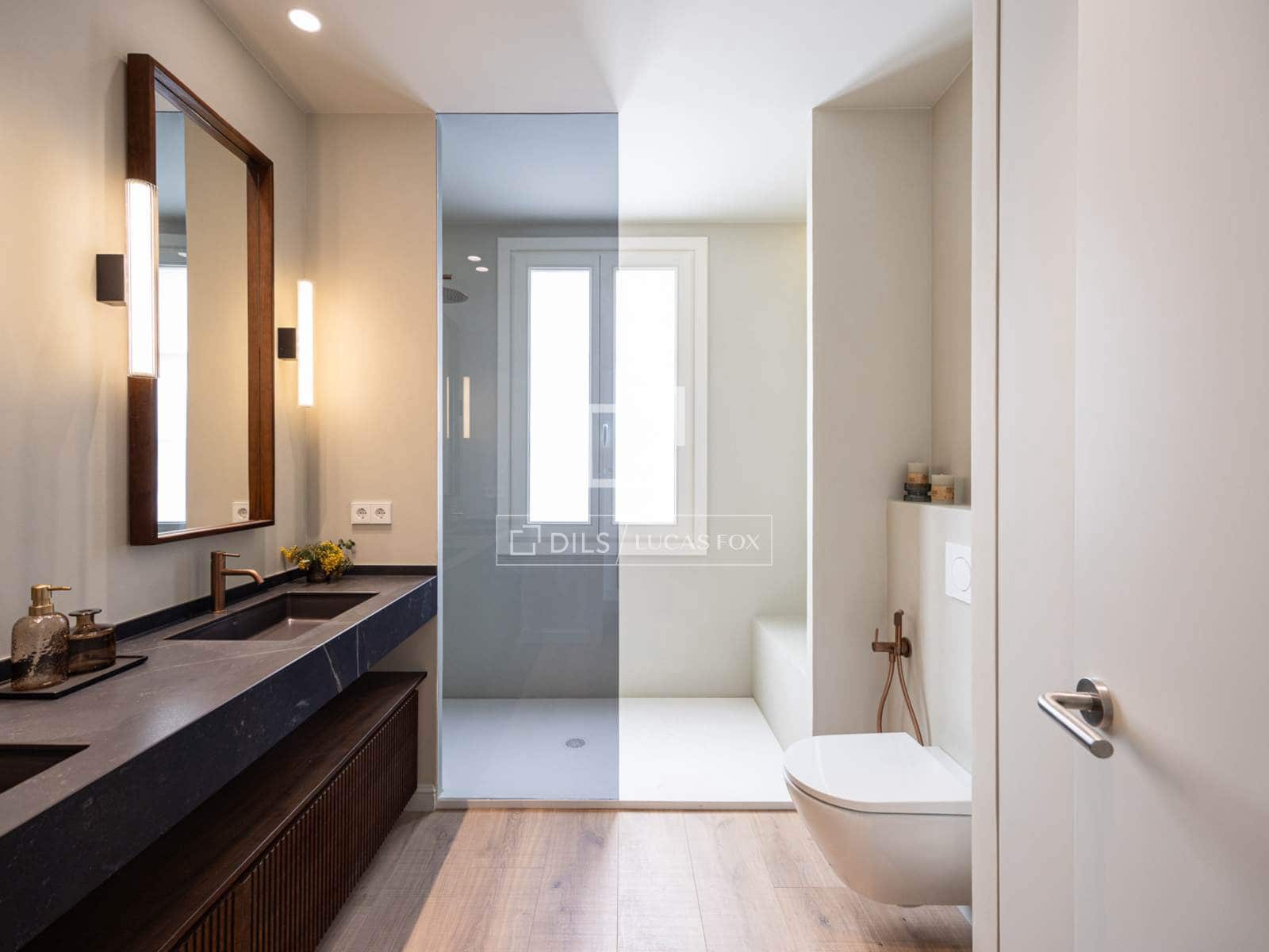 Apartamento de 4 habitaciones en Barcelona ciudad en venta - 1.790.000 € (Ref: 9325615)