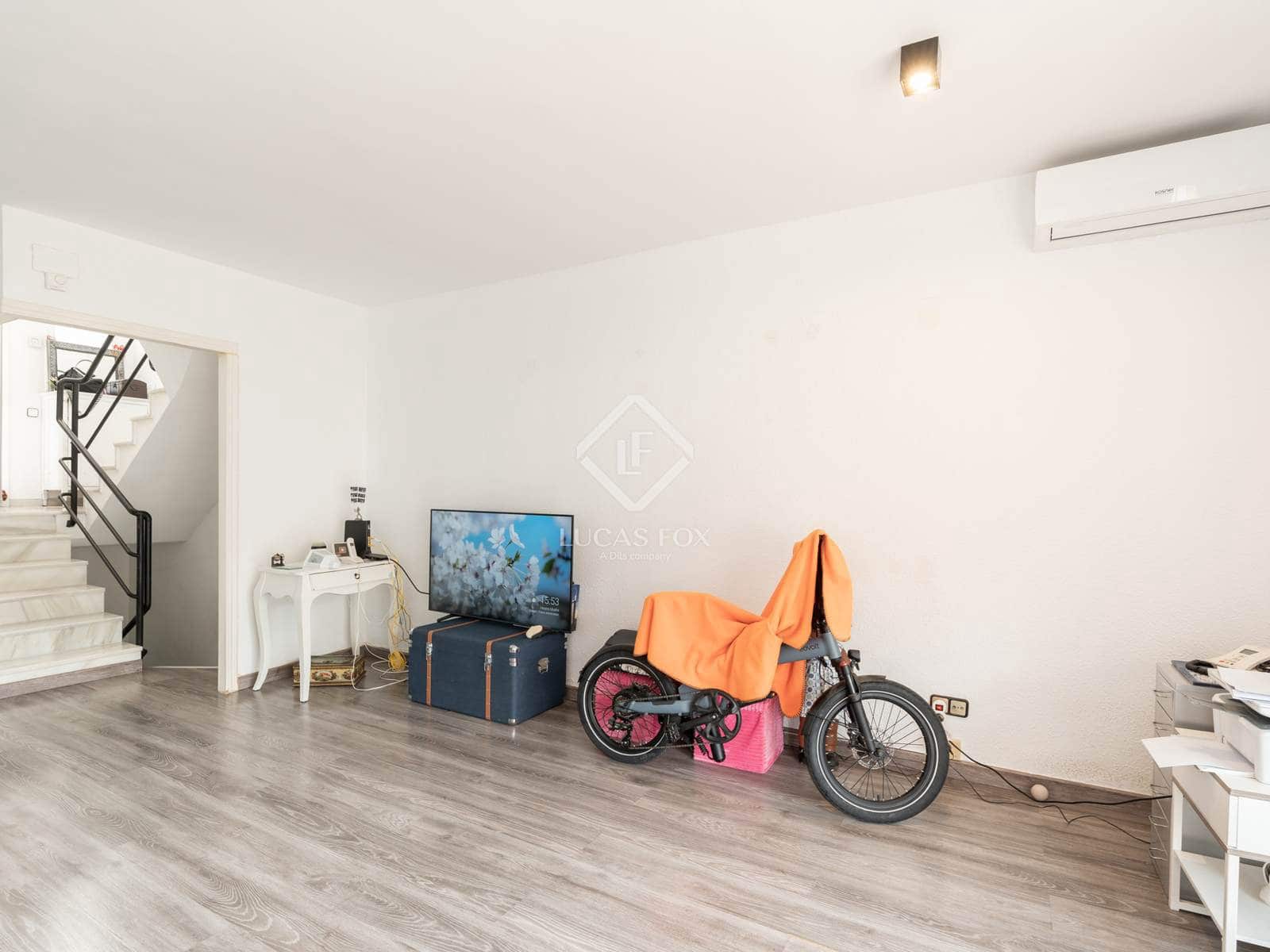 5 soveværelse Villa til salg i Sitges med swimmingpool - € 495.000 (Ref: 9325618)