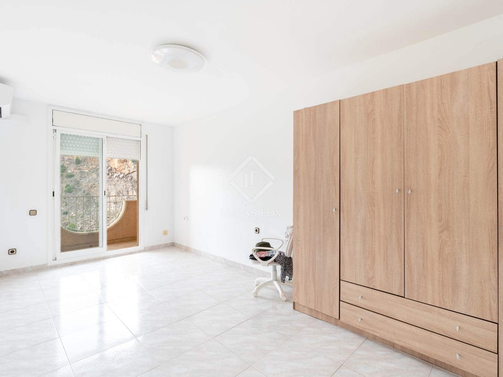 5 soveværelse Villa til salg i Sitges med swimmingpool - € 495.000 (Ref: 9325618)