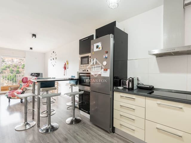 5 bedroom Villa for sale in Sitges with pool - € 495,000 (Ref: 9325618)