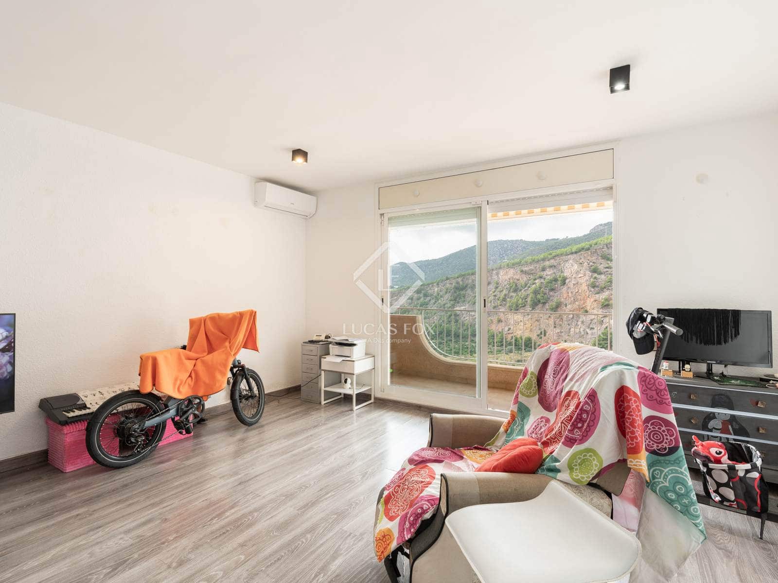 5 soveværelse Villa til salg i Sitges med swimmingpool - € 495.000 (Ref: 9325618)