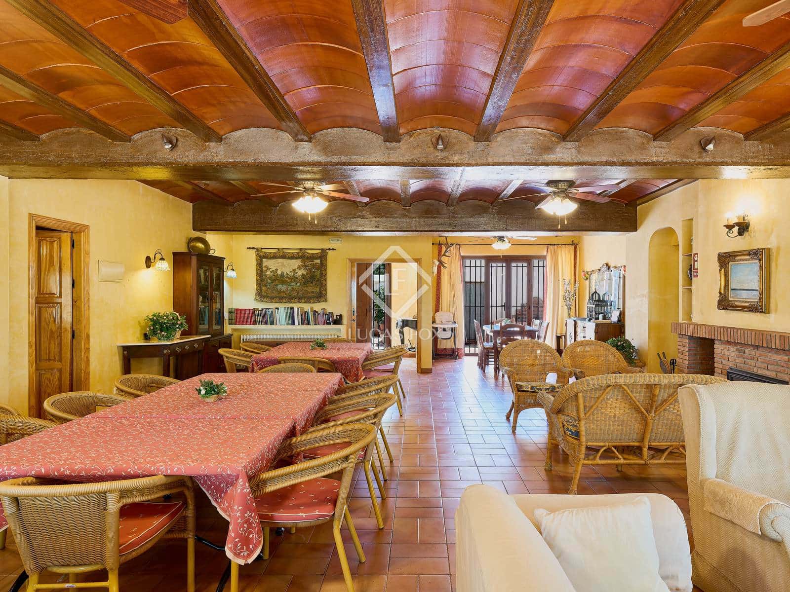 13 soveværelse Finca/Landehus til salg i Antequera med swimmingpool garage - € 2.450.000 (Ref: 9325620)