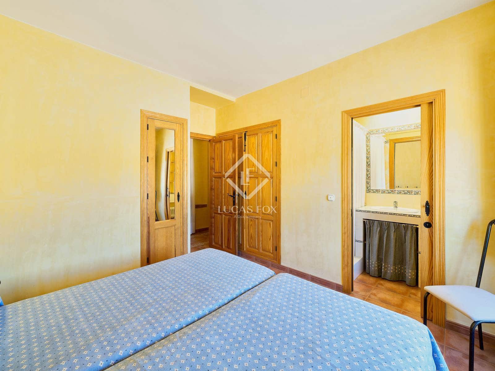 13 soveværelse Finca/Landehus til salg i Antequera med swimmingpool garage - € 2.450.000 (Ref: 9325620)