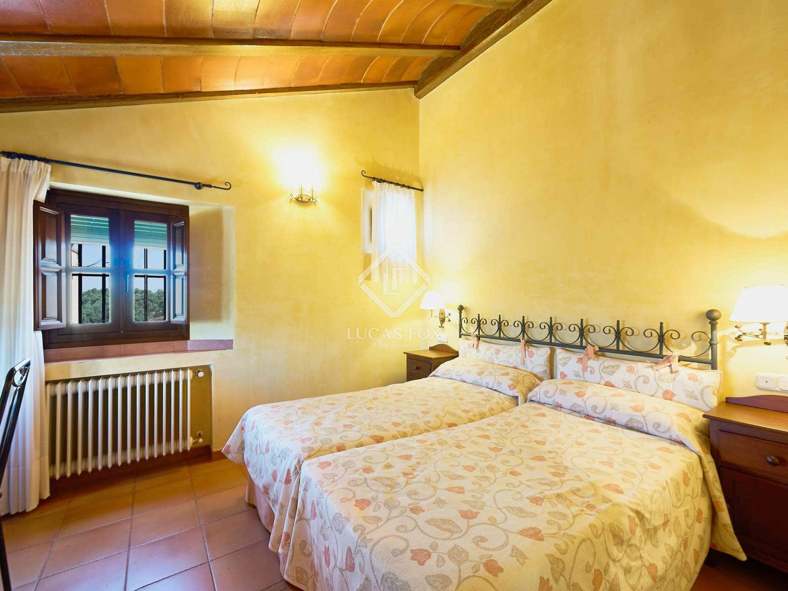 13 soveværelse Finca/Landehus til salg i Antequera med swimmingpool garage - € 2.450.000 (Ref: 9325620)