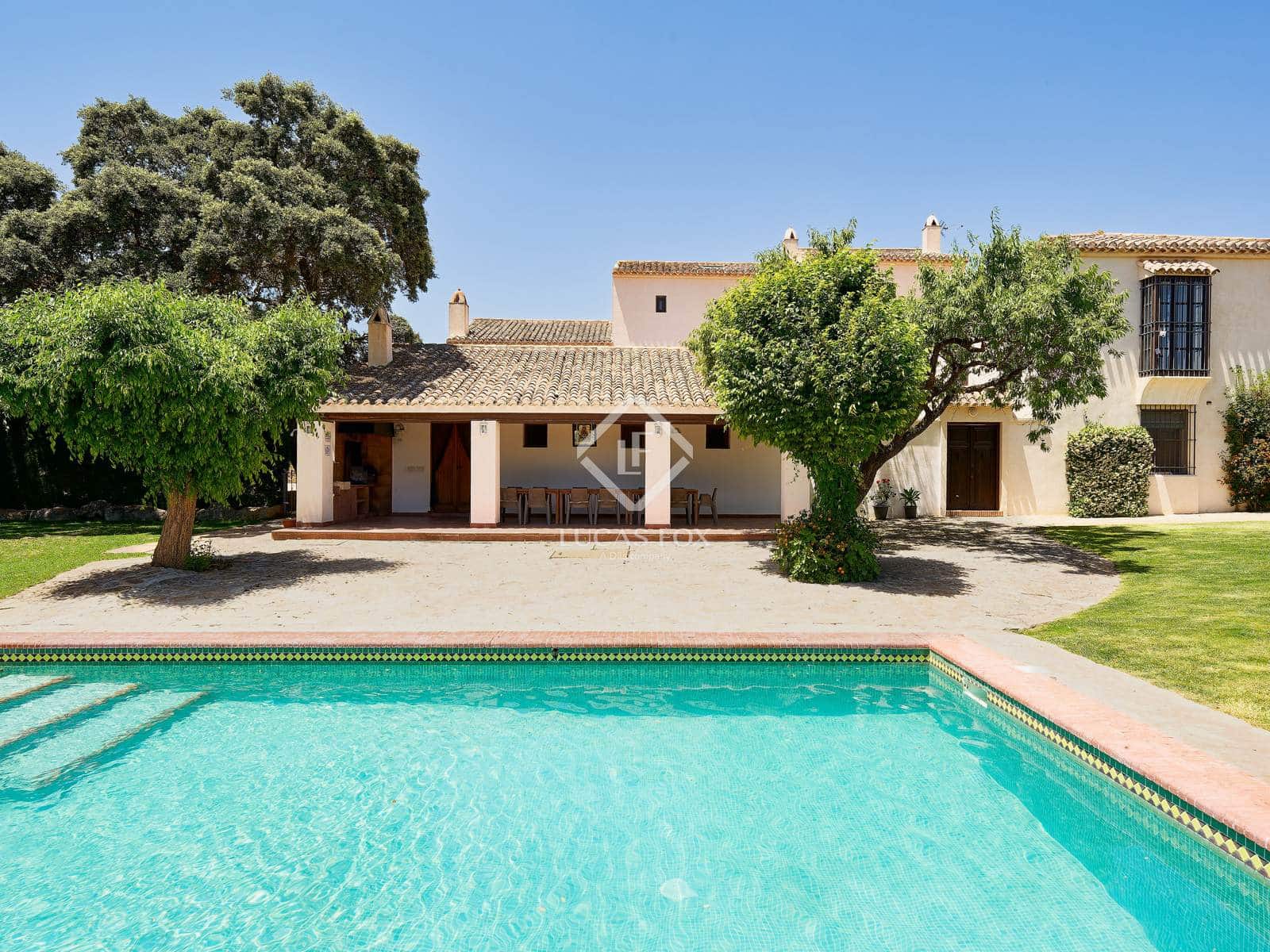 13 soveværelse Finca/Landehus til salg i Antequera med swimmingpool garage - € 2.450.000 (Ref: 9325620)