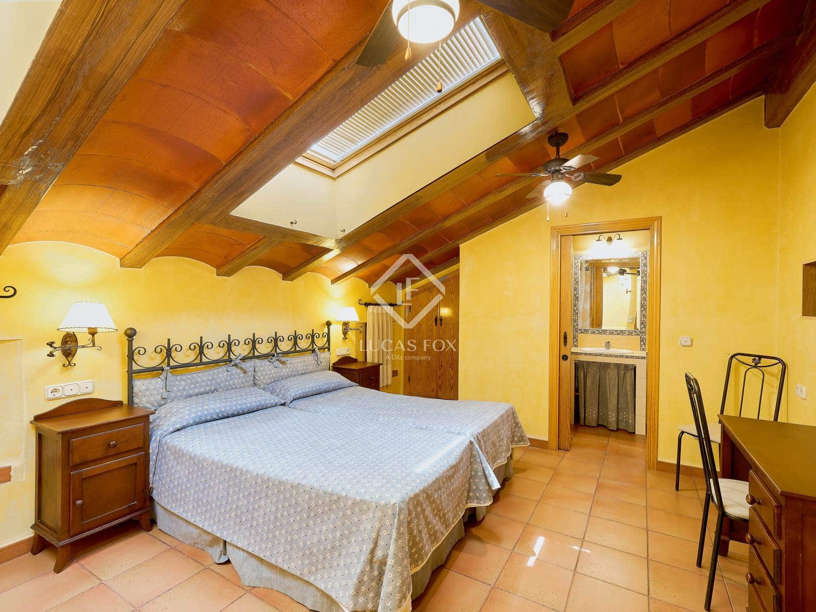 13 soveværelse Finca/Landehus til salg i Antequera med swimmingpool garage - € 2.450.000 (Ref: 9325620)