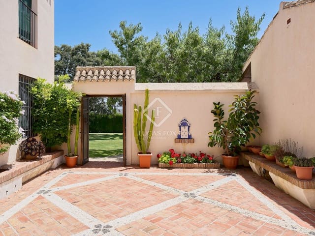 13 soveværelse Finca/Landehus til salg i Antequera med swimmingpool garage - € 2.450.000 (Ref: 9325620)