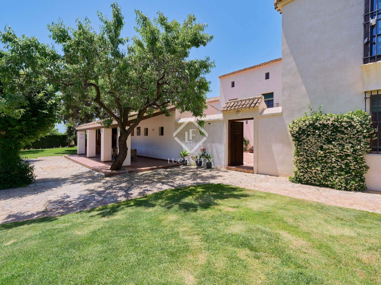 13 soveværelse Finca/Landehus til salg i Antequera med swimmingpool garage - € 2.450.000 (Ref: 9325620)