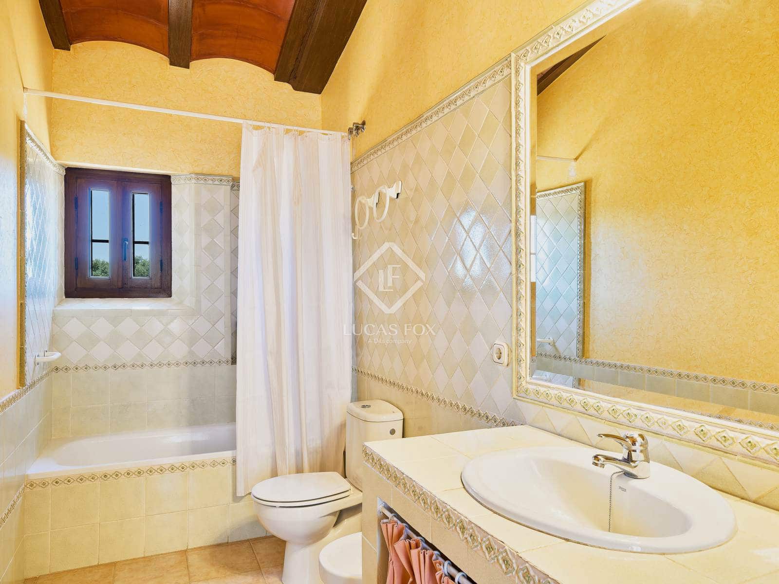 13 soveværelse Finca/Landehus til salg i Antequera med swimmingpool garage - € 2.450.000 (Ref: 9325620)