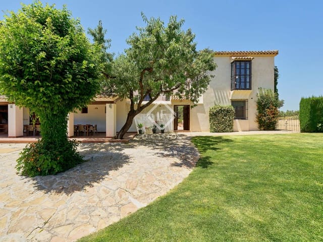 13 soveværelse Finca/Landehus til salg i Antequera med swimmingpool garage - € 2.450.000 (Ref: 9325620)