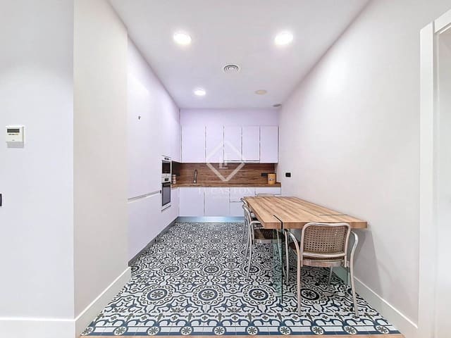 Appartement de 3 chambres à louer à Vilanova i la Geltrú - 1 600 € (Ref: 9325623)