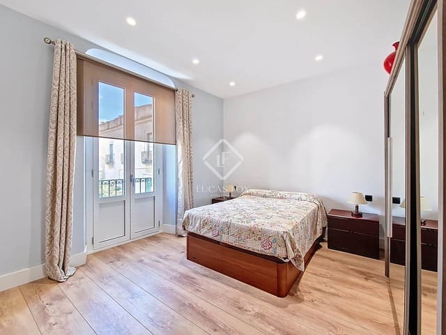 Appartement de 3 chambres à louer à Vilanova i la Geltrú - 1 600 € (Ref: 9325623)