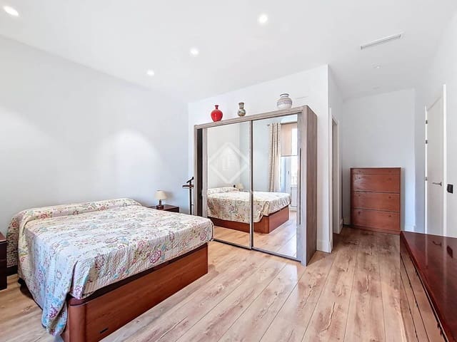 Appartement de 3 chambres à louer à Vilanova i la Geltrú - 1 600 € (Ref: 9325623)