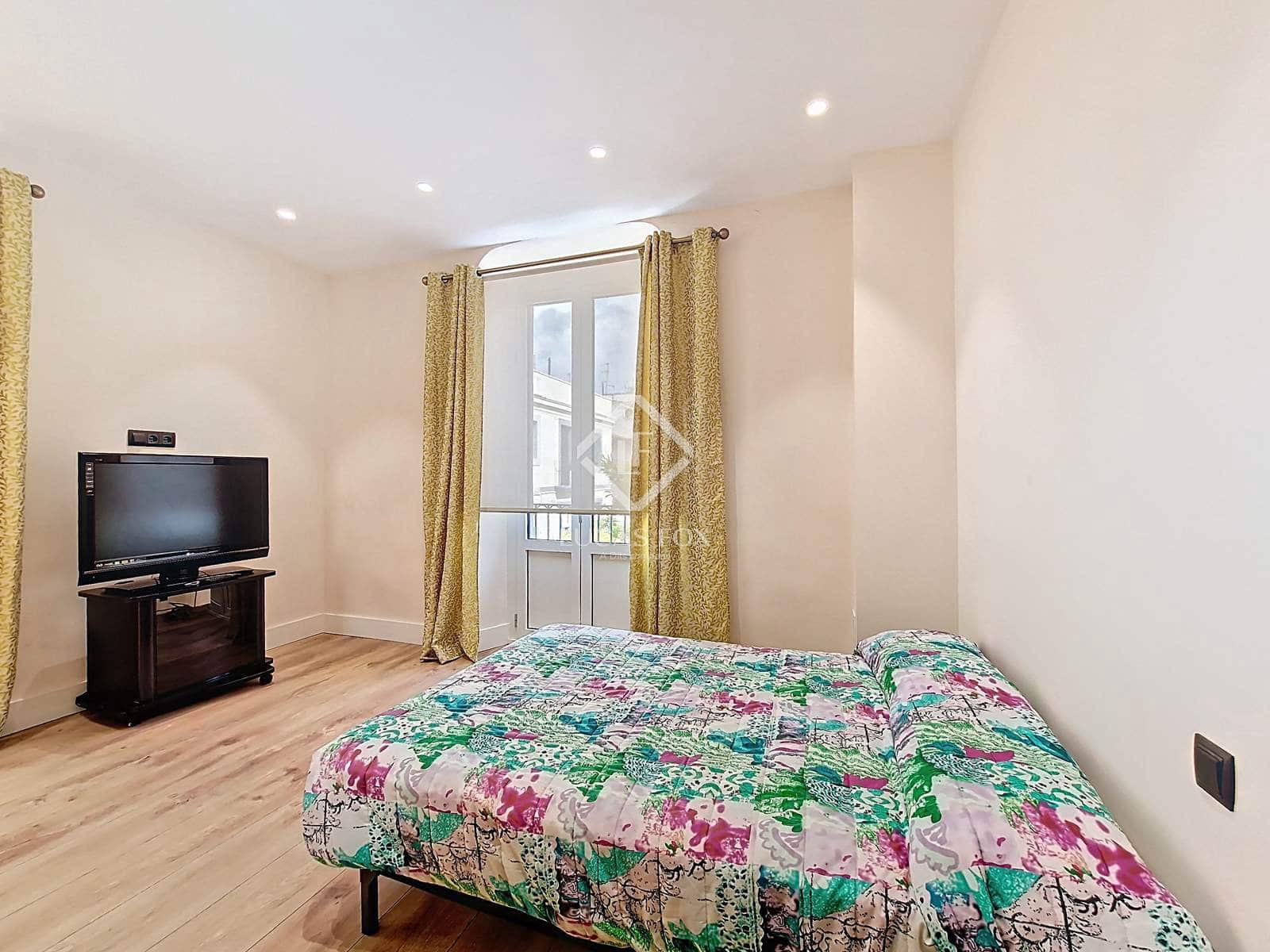 Appartement de 3 chambres à louer à Vilanova i la Geltru - 1 600 € (Ref: 9325623)
