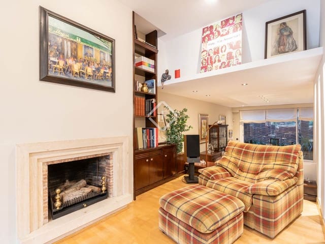 4 bedroom Villa for sale in Sant Cugat del Vallès with garage - € 1,100,000 (Ref: 9328334)