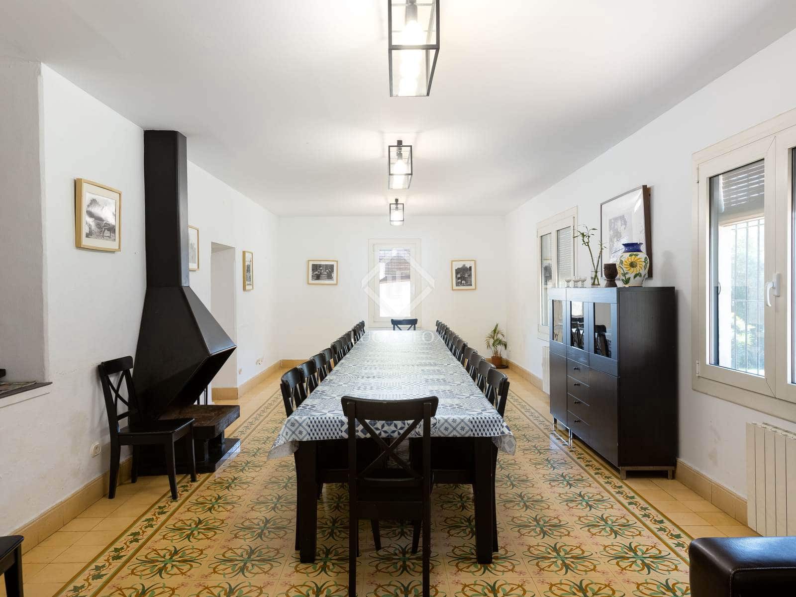 13 soverom Villa til salgs i Arenys de Mar med svømmebasseng garasje - € 2 200 000 (Ref: 9329540)