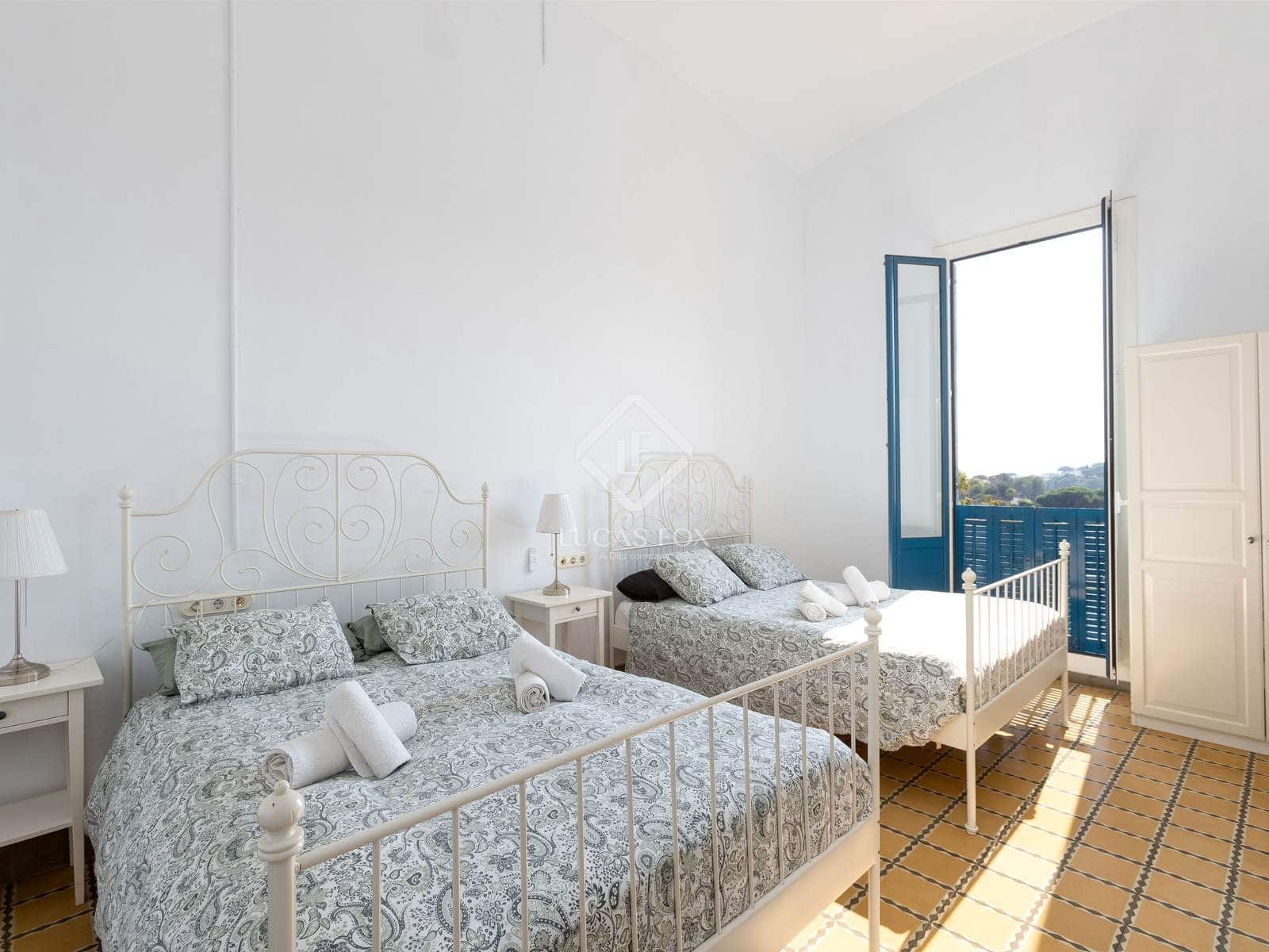 13 soverom Villa til salgs i Arenys de Mar med svømmebasseng garasje - € 2 200 000 (Ref: 9329540)