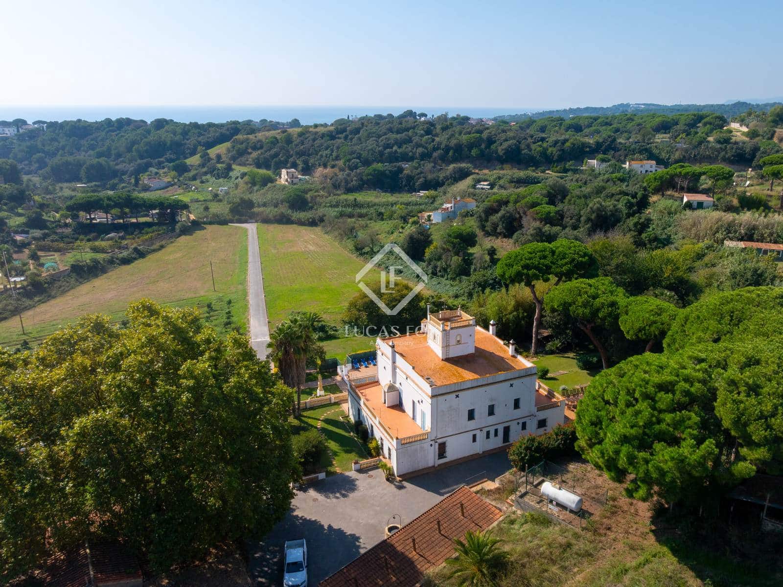 13 soverom Villa til salgs i Arenys de Mar med svømmebasseng garasje - € 2 200 000 (Ref: 9329540)