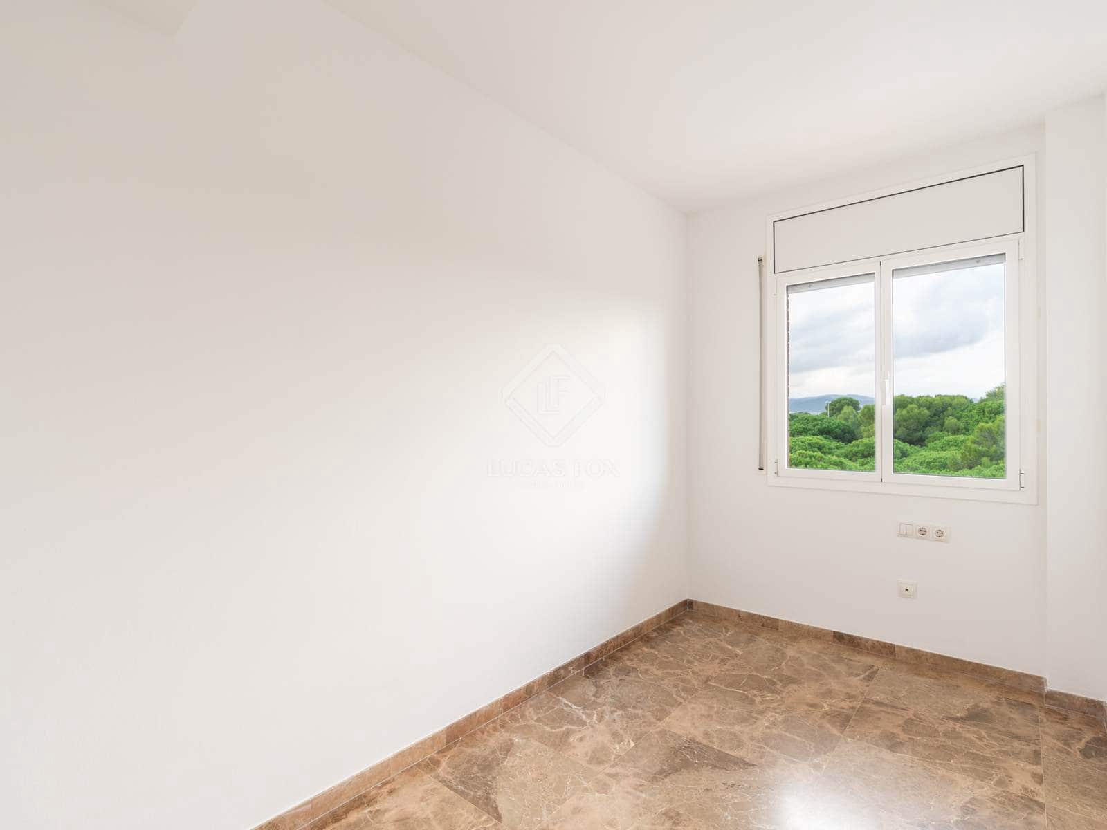 4 quarto Penthouse para venda em Gava com piscina garagem - 1 100 000 € (Ref: 9329852)