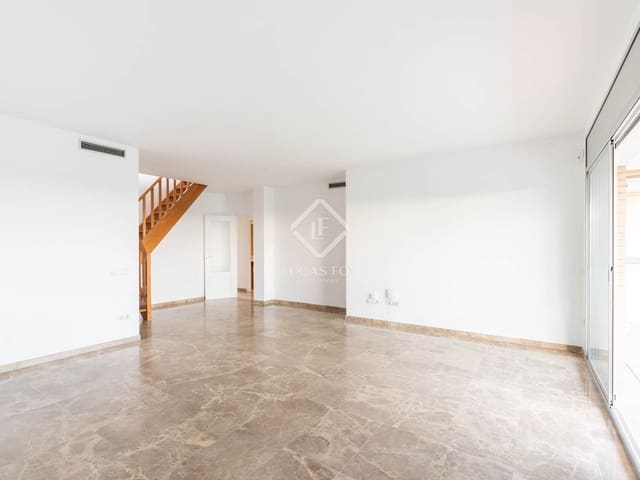 4 quarto Penthouse para venda em Gavà com piscina garagem - 1 100 000 € (Ref: 9329852)