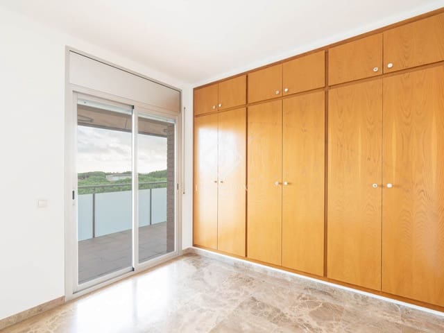 4 quarto Penthouse para venda em Gavà com piscina garagem - 1 100 000 € (Ref: 9329852)