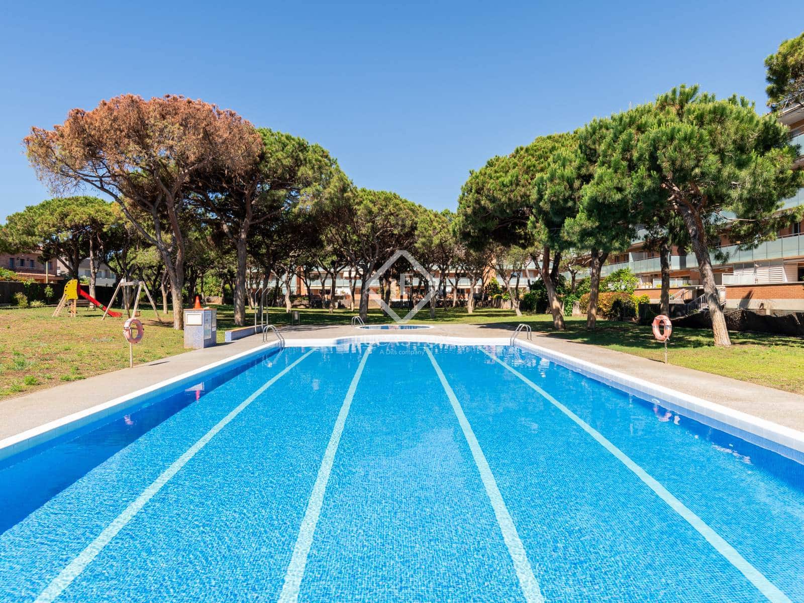 4 quarto Penthouse para venda em Gava com piscina garagem - 1 100 000 € (Ref: 9329852)