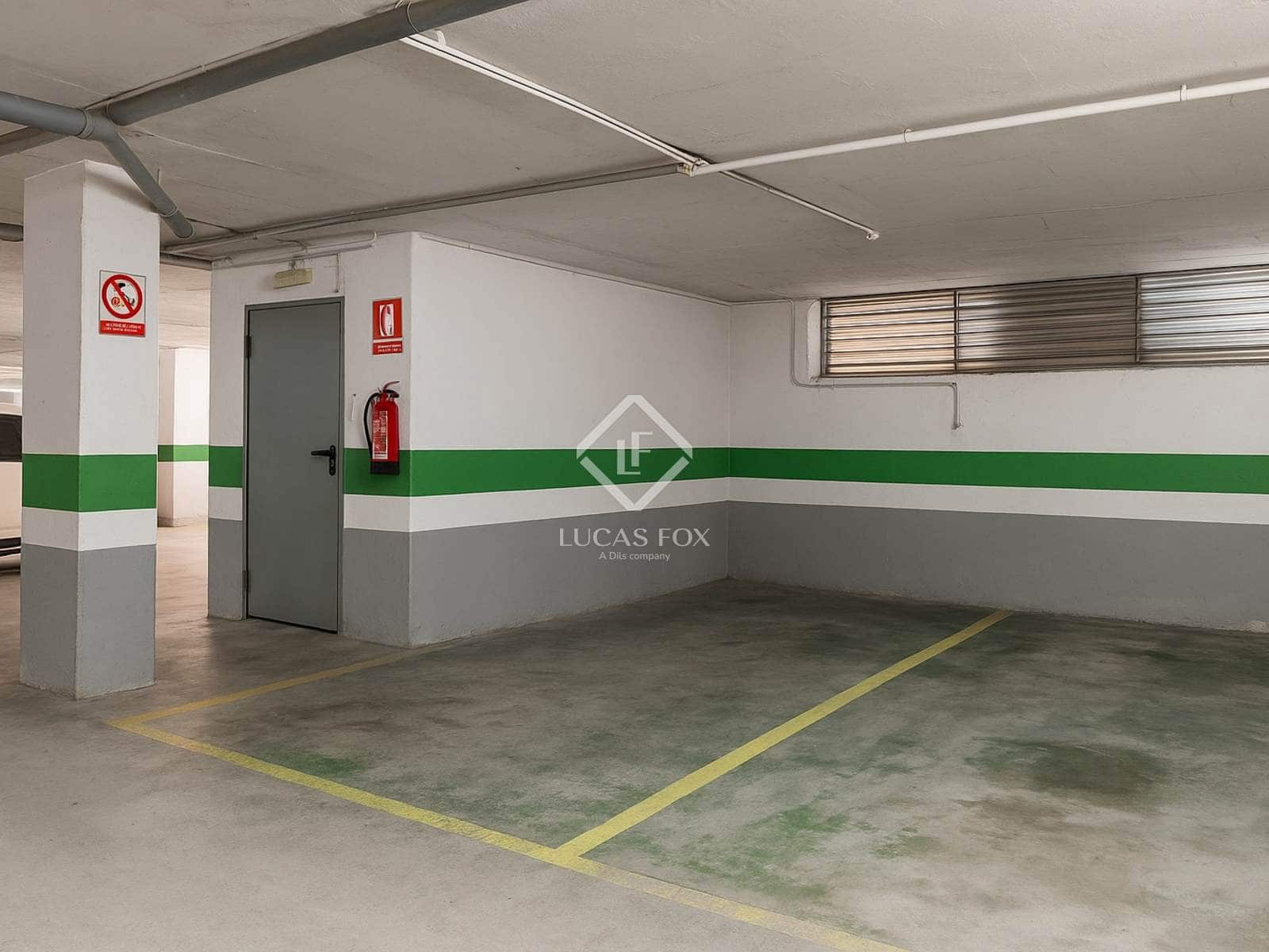 4 quarto Penthouse para venda em Gava com piscina garagem - 1 100 000 € (Ref: 9329852)