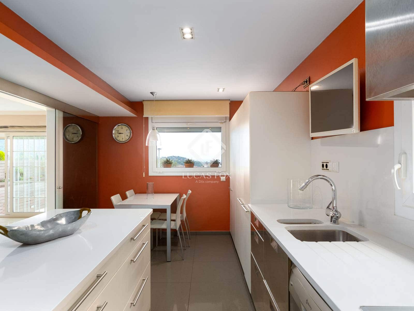 4 soverom Villa til salgs i Teia med svømmebasseng garasje - € 900 000 (Ref: 9331278)