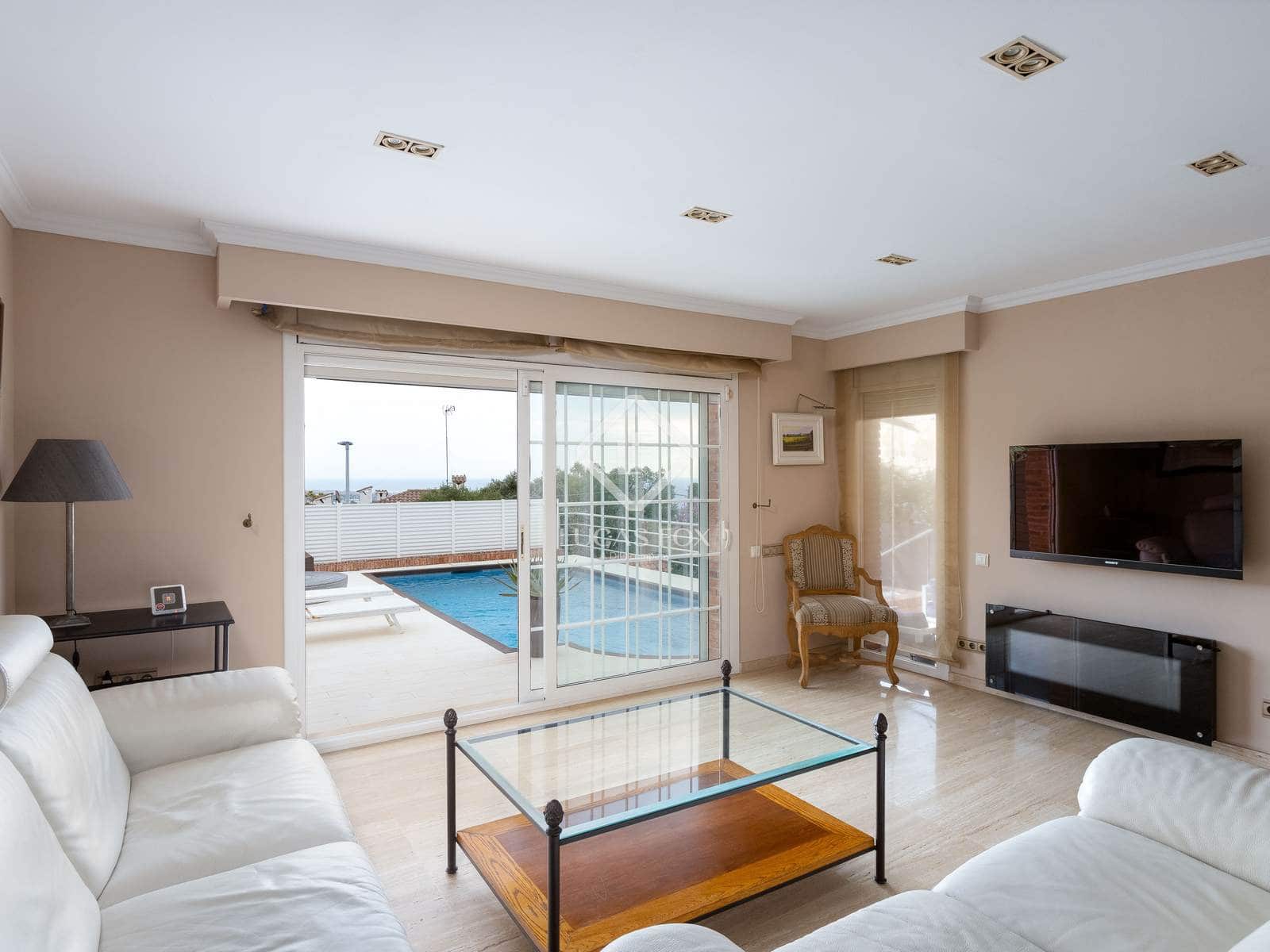 4 soverom Villa til salgs i Teia med svømmebasseng garasje - € 900 000 (Ref: 9331278)