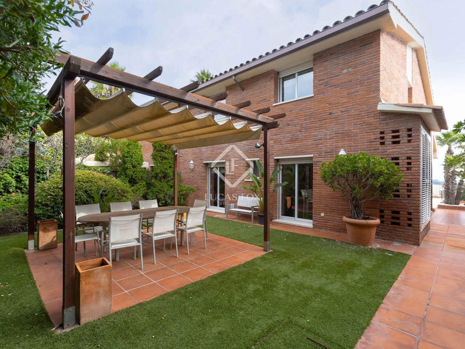 4 soverom Villa til salgs i Teia med svømmebasseng garasje - € 900 000 (Ref: 9331278)