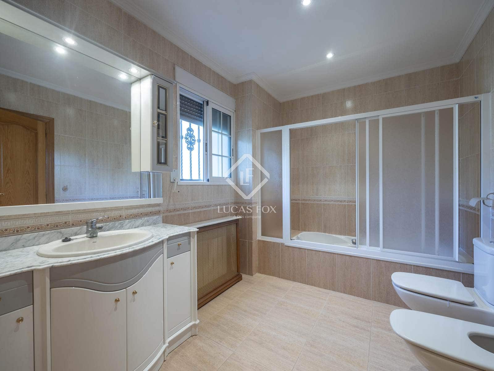 6 slaapkamer Villa te koop in Segart met zwembad garage - € 445.000 (Ref: 9331279)